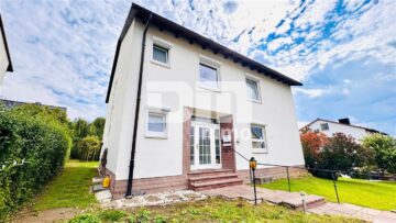 Umfangreich saniertes Einfamilienhaus mit Garage + PV Anlage auf großem Grundstück 34266 Niestetal, Einfamilienhaus